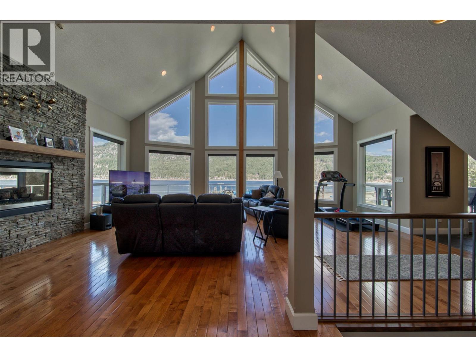  2886 Marine Drive, Blind Bay