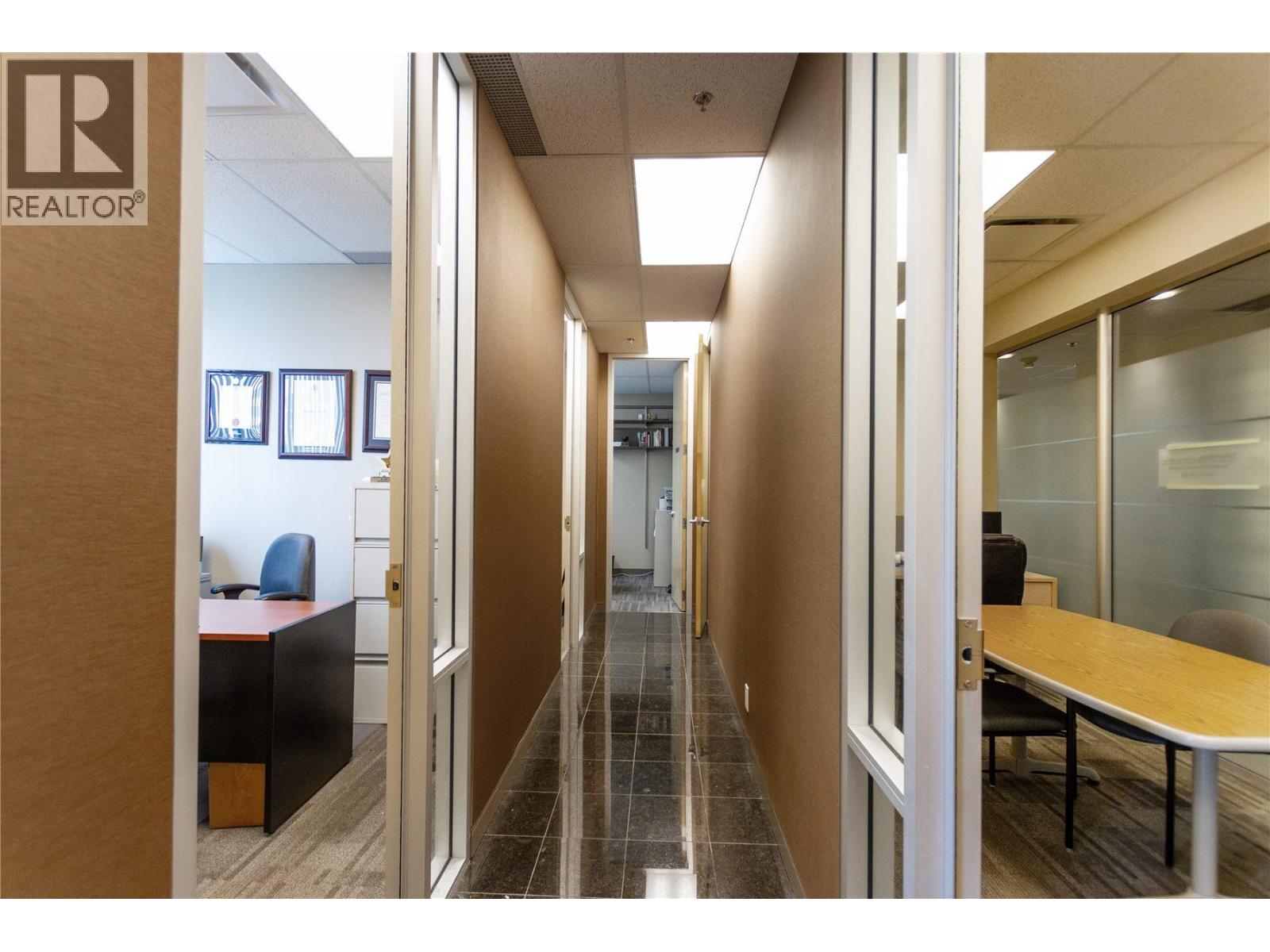 Office in Richmond - Image 7