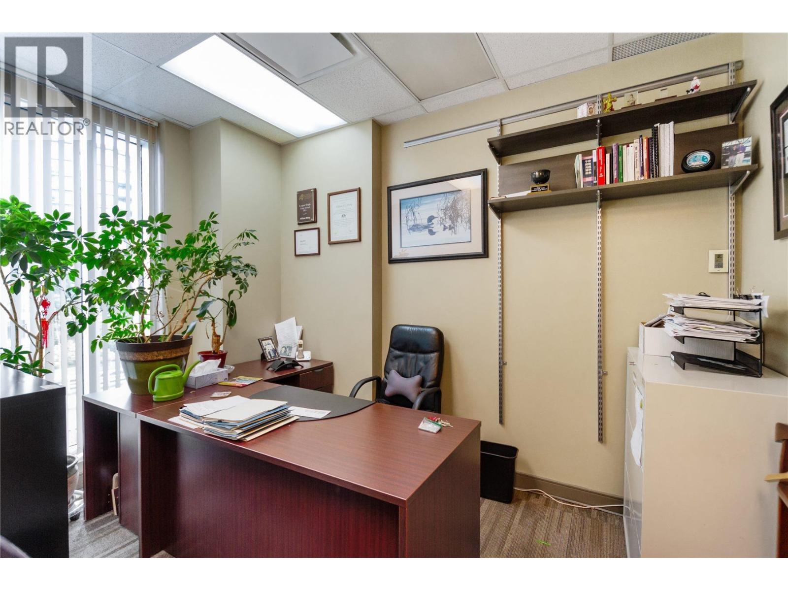 Office in Richmond - Image 8