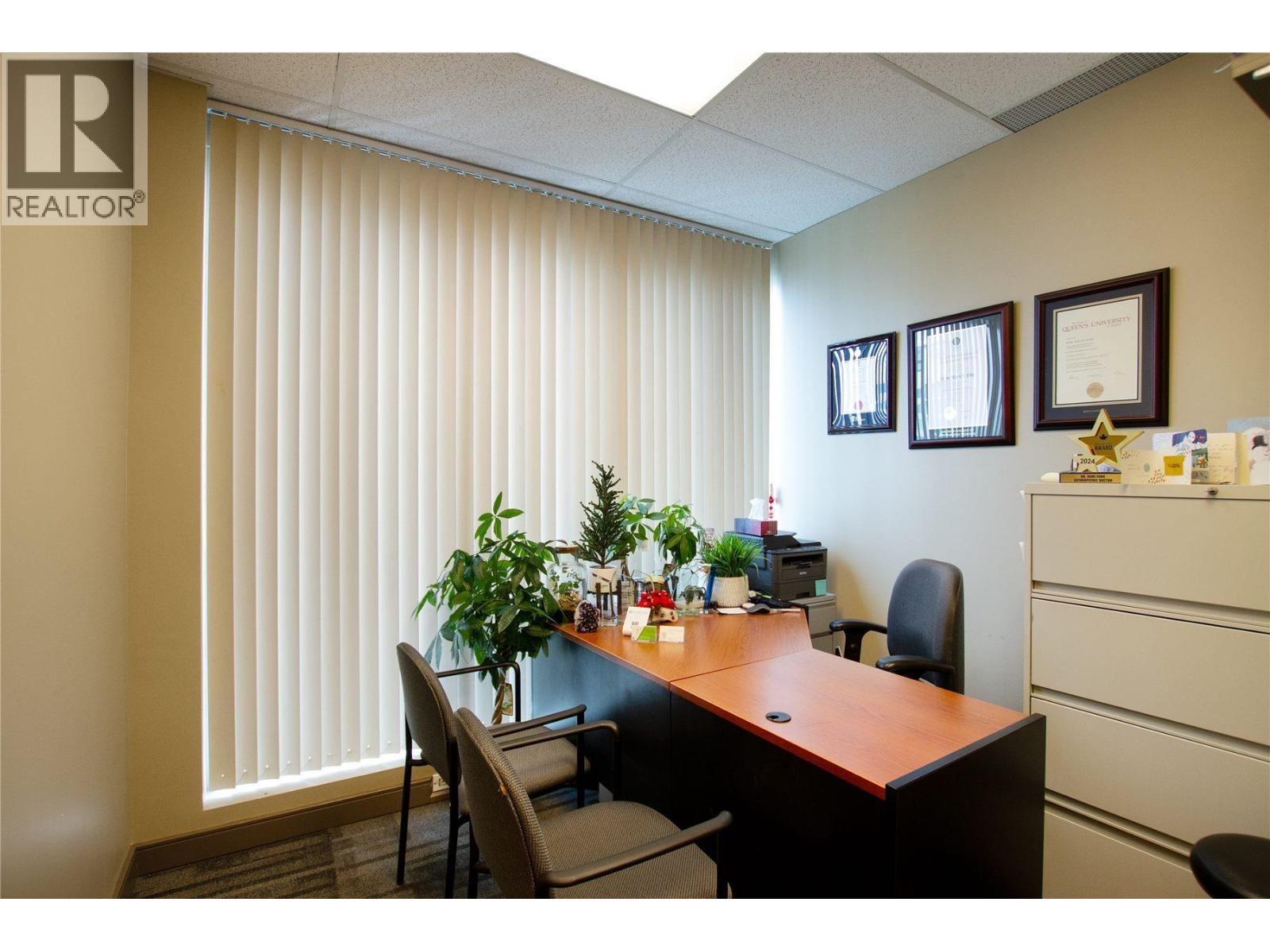 Office in Richmond - Image 9