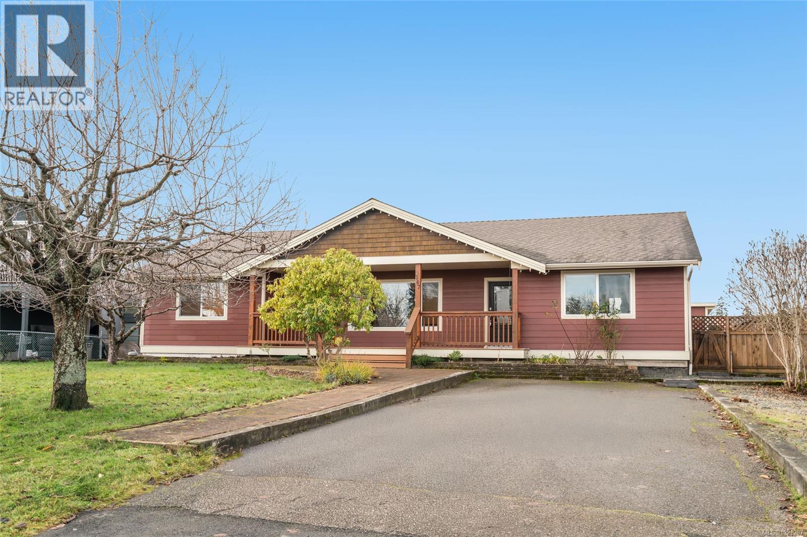 367 McKillop Dr, Parksville