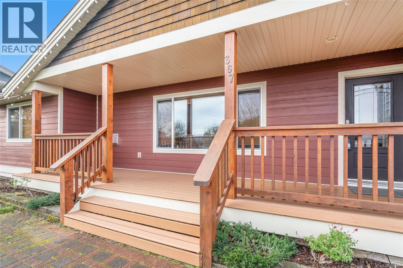 367 McKillop Dr, Parksville