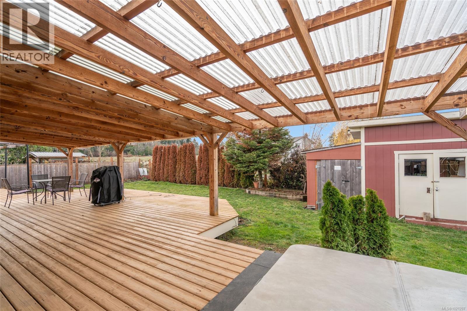 367 McKillop Dr, Parksville