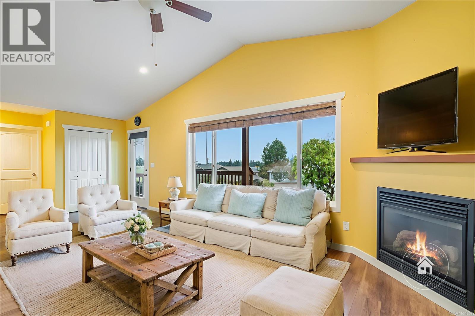 367 McKillop Dr, Parksville