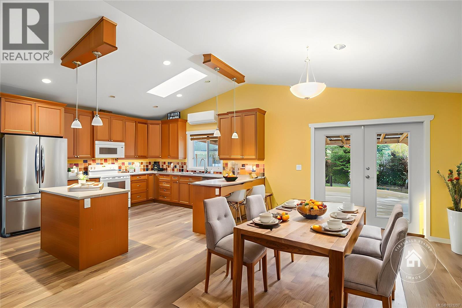 367 McKillop Dr, Parksville