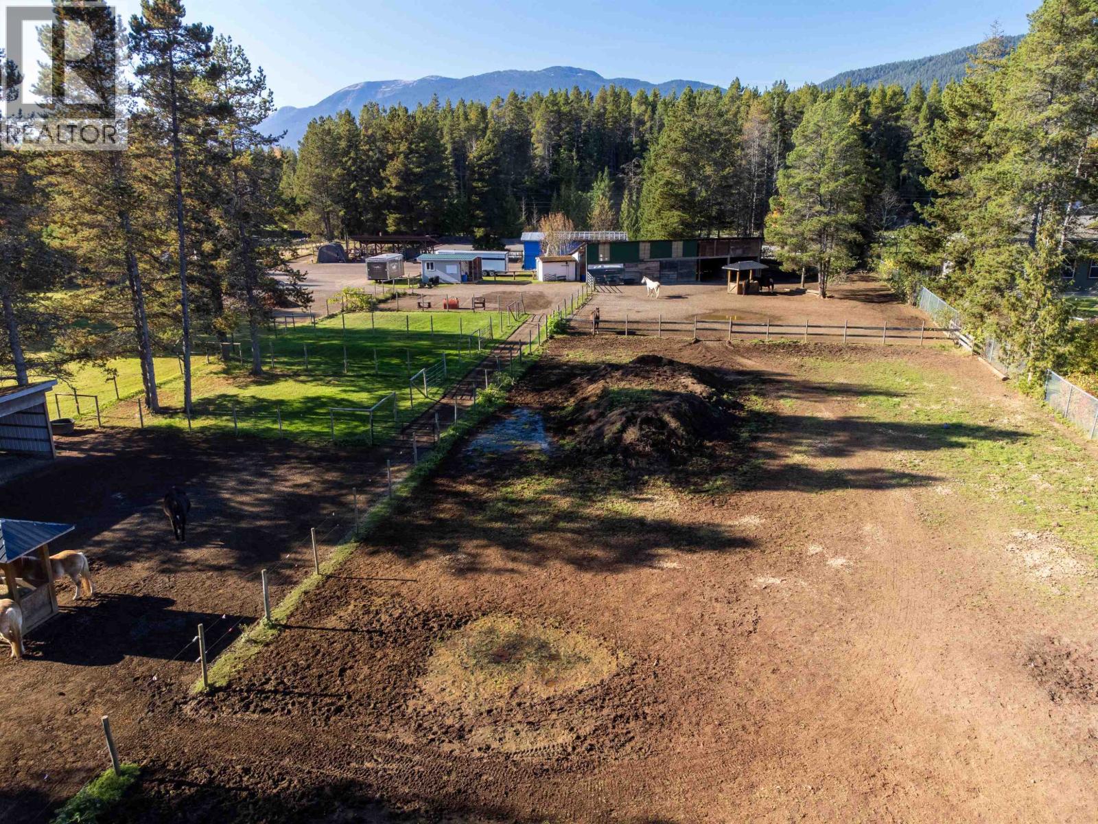 5134 SOUCIE Avenue, Terrace