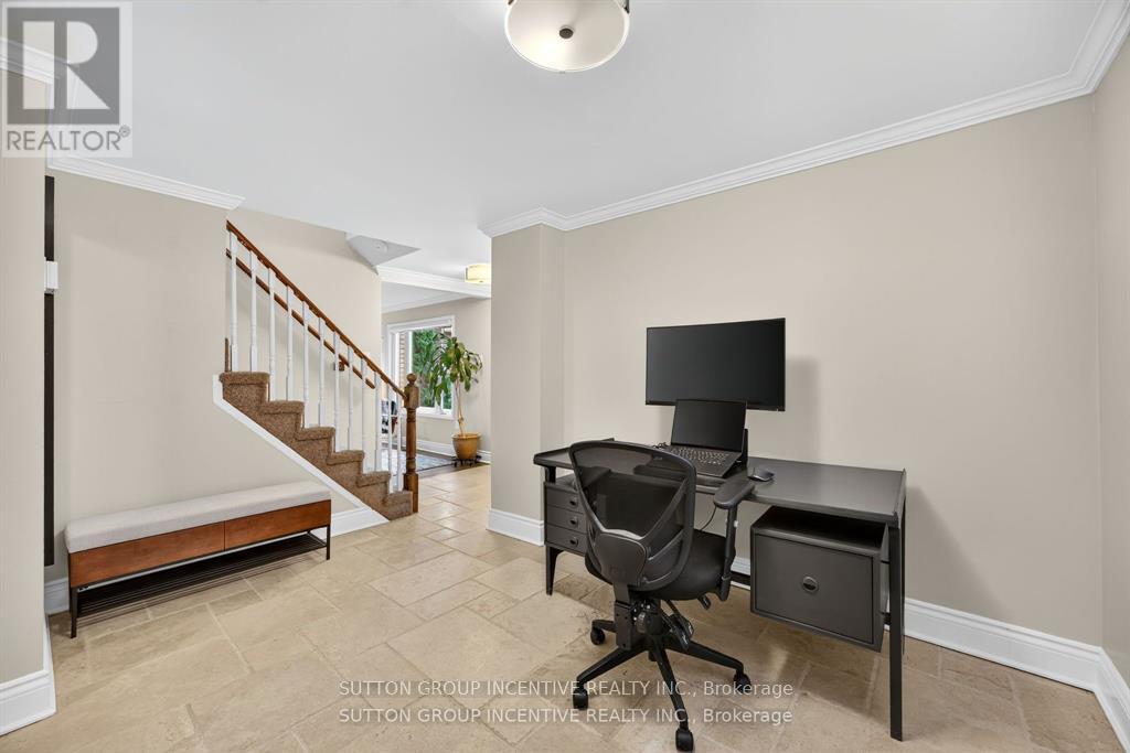 Single Family House for Sale in  IRWIN DRIVE Barrie (Northwest) 