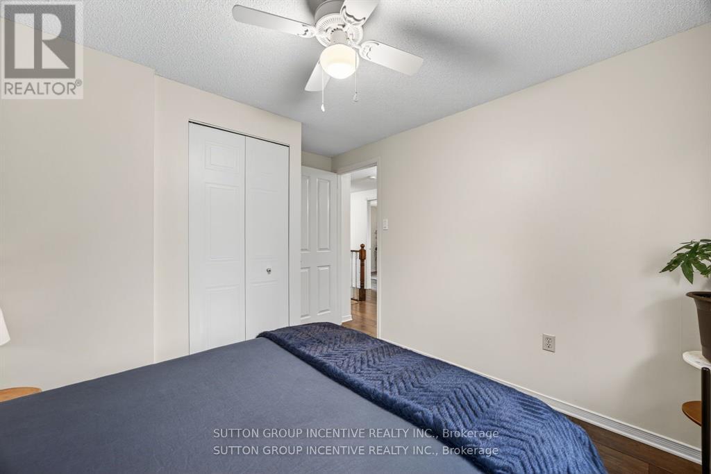 Single Family House for Sale in  IRWIN DRIVE Barrie (Northwest) 