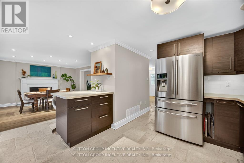 Single Family House for Sale in  IRWIN DRIVE Barrie (Northwest) 