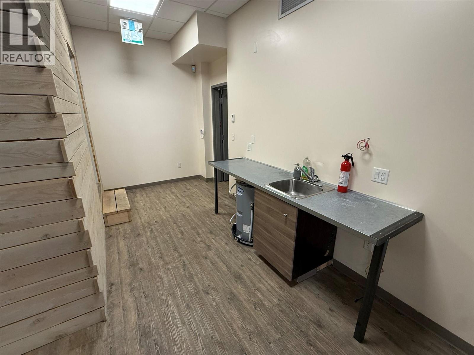 B 607 Front Street Other, Nelson