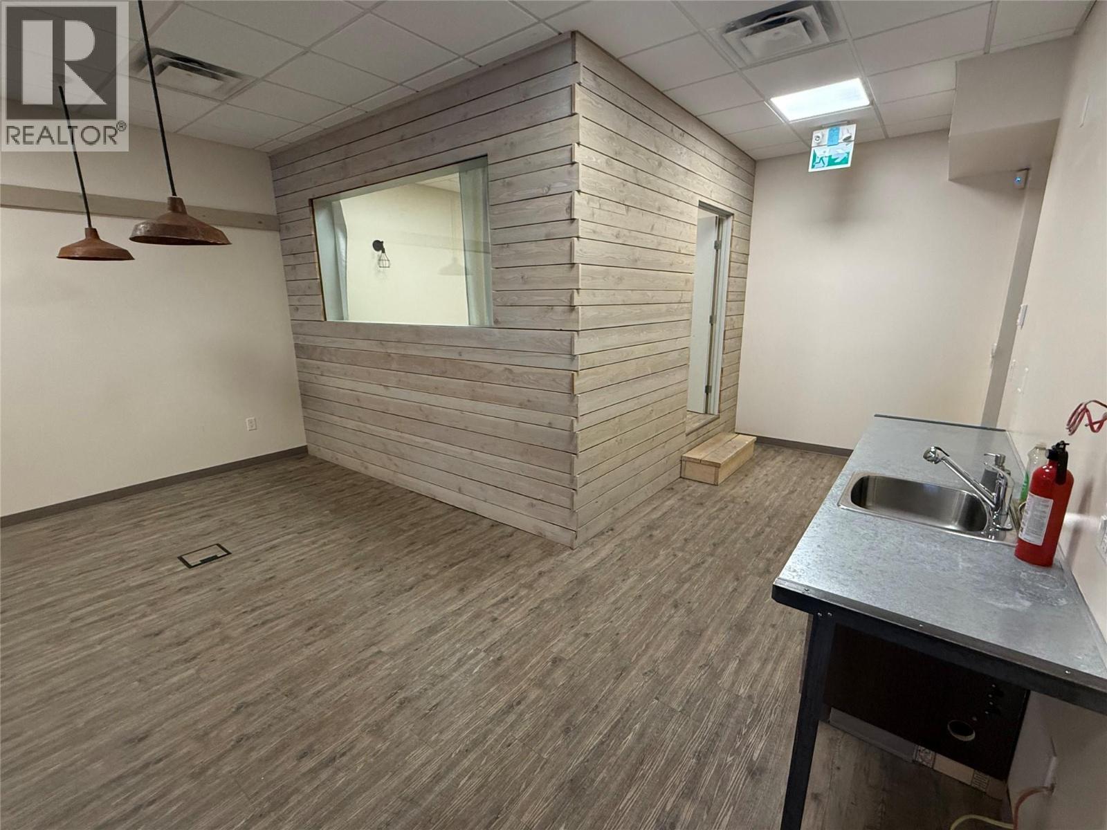 B 607 Front Street Other, Nelson