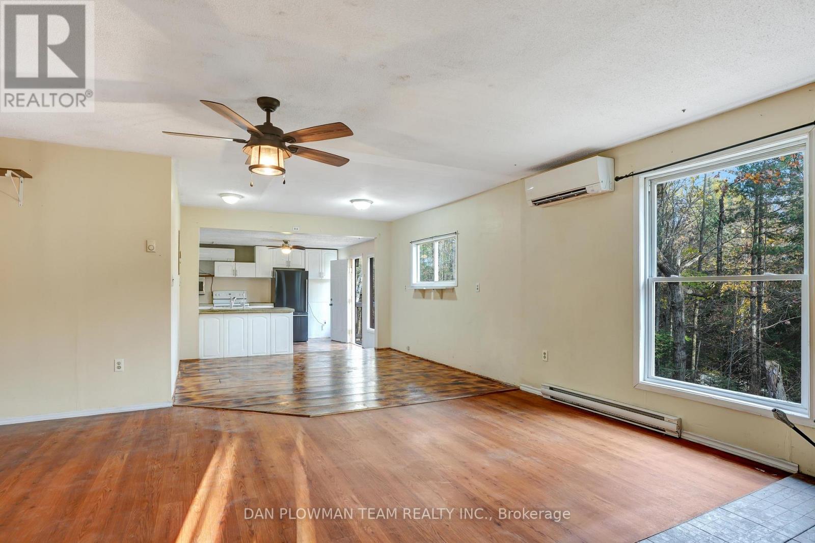 Single Family House Bungalow for Sale in  IRONDALE ROAD Highlands East (Glamorgan) 