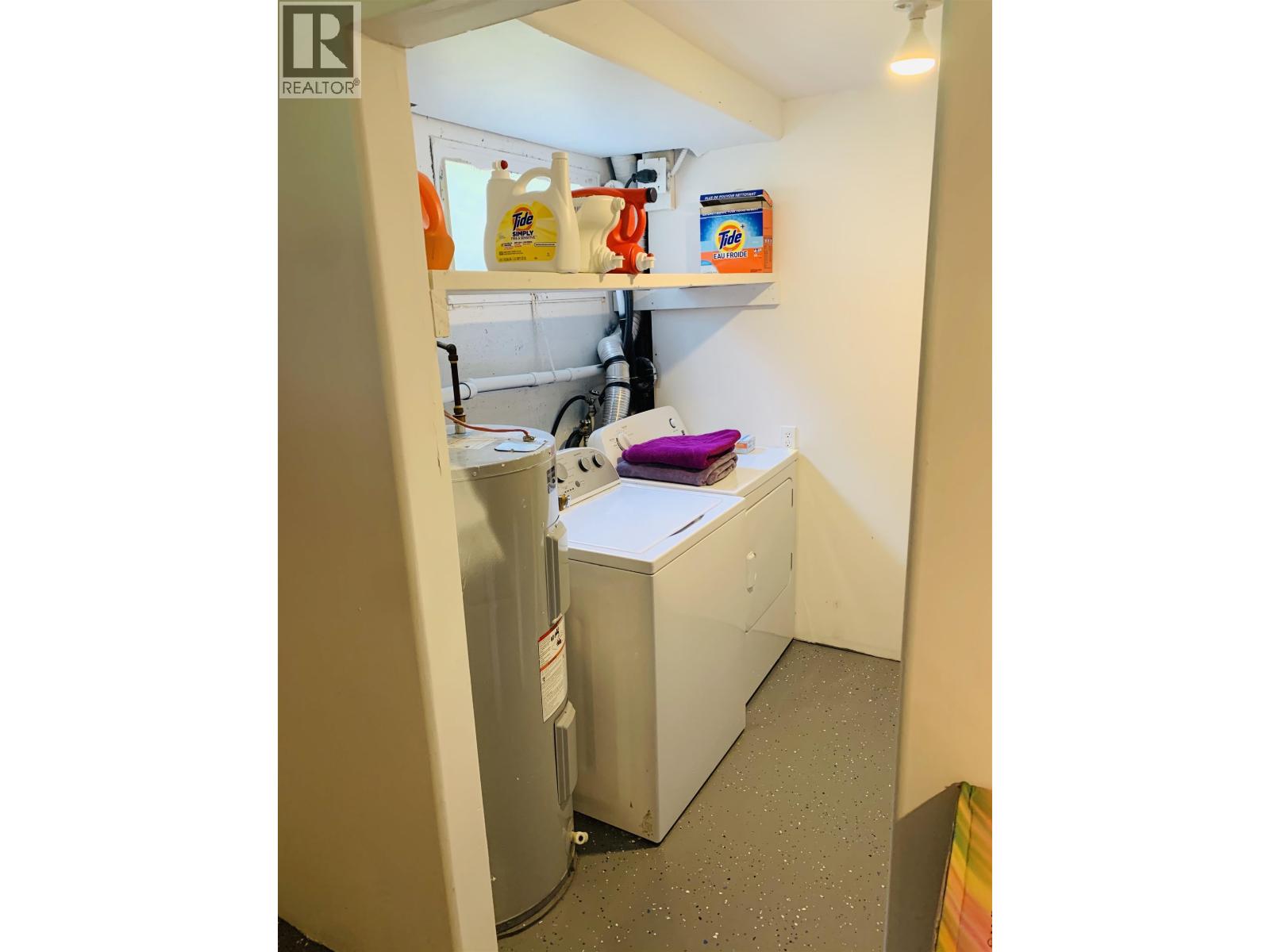 2158 GRANDVIEW Drive, Terrace