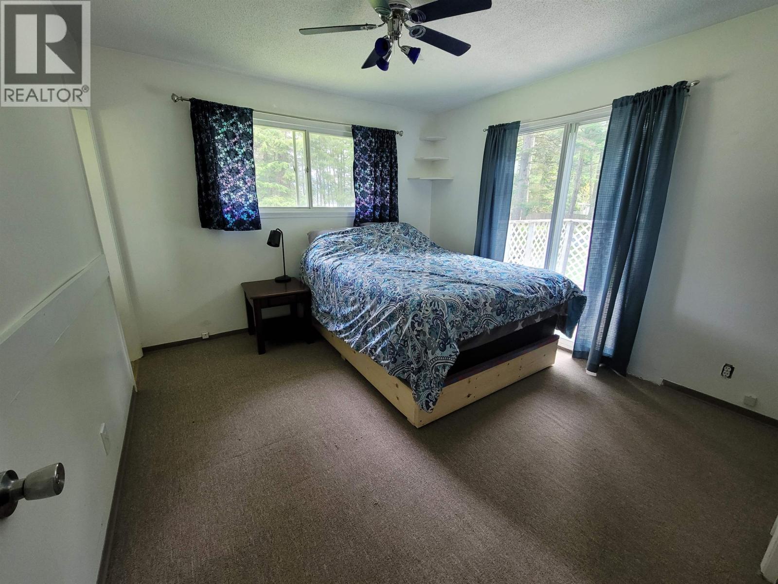 2158 GRANDVIEW Drive, Terrace