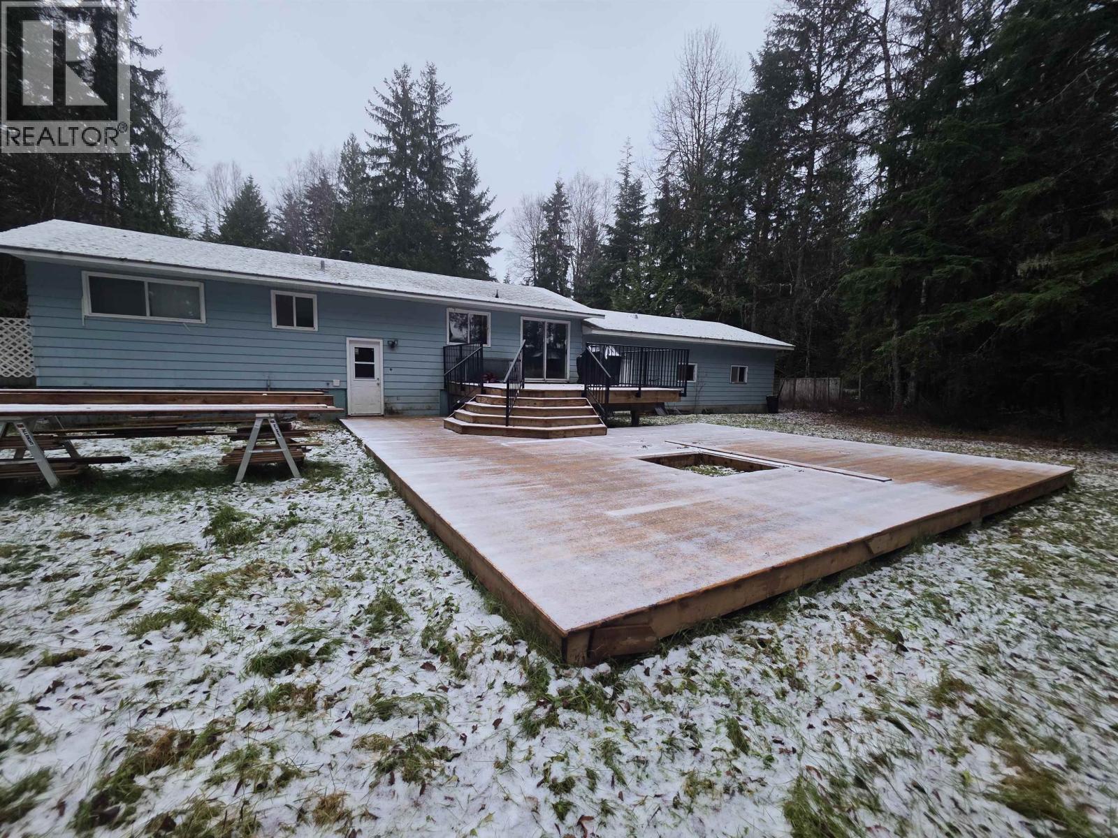 2158 GRANDVIEW Drive, Terrace