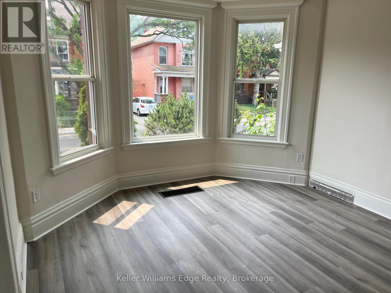 1 – 133 STINSON STREET