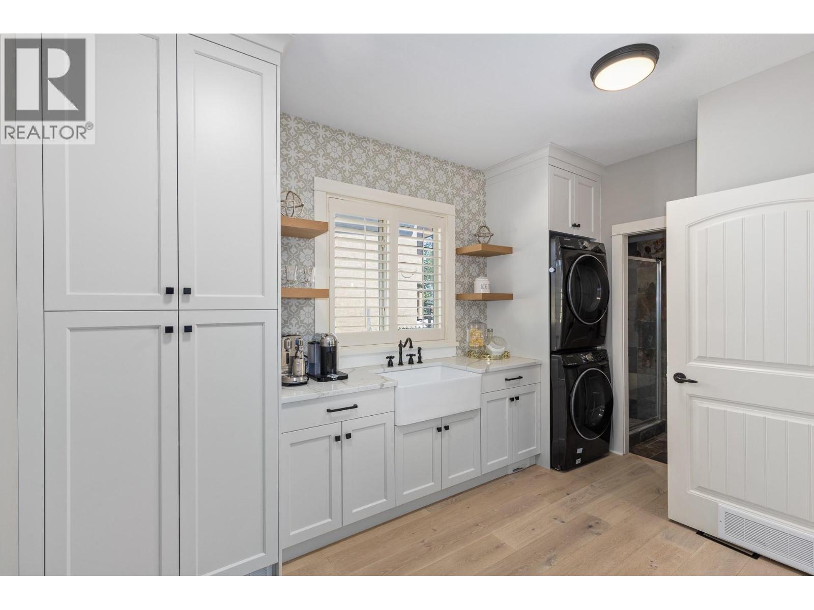  1511 Woodridge Road, Kelowna