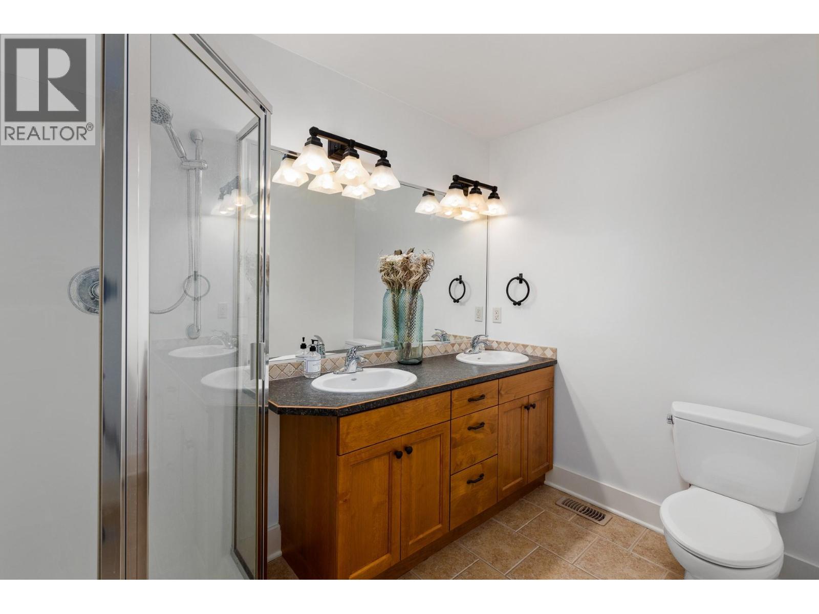  1511 Woodridge Road, Kelowna