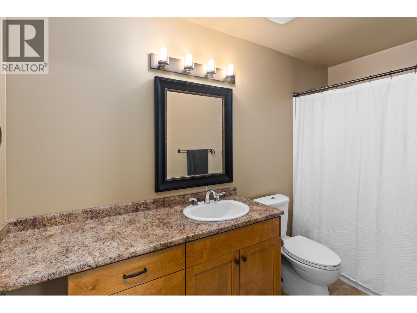  1511 Woodridge Road, Kelowna