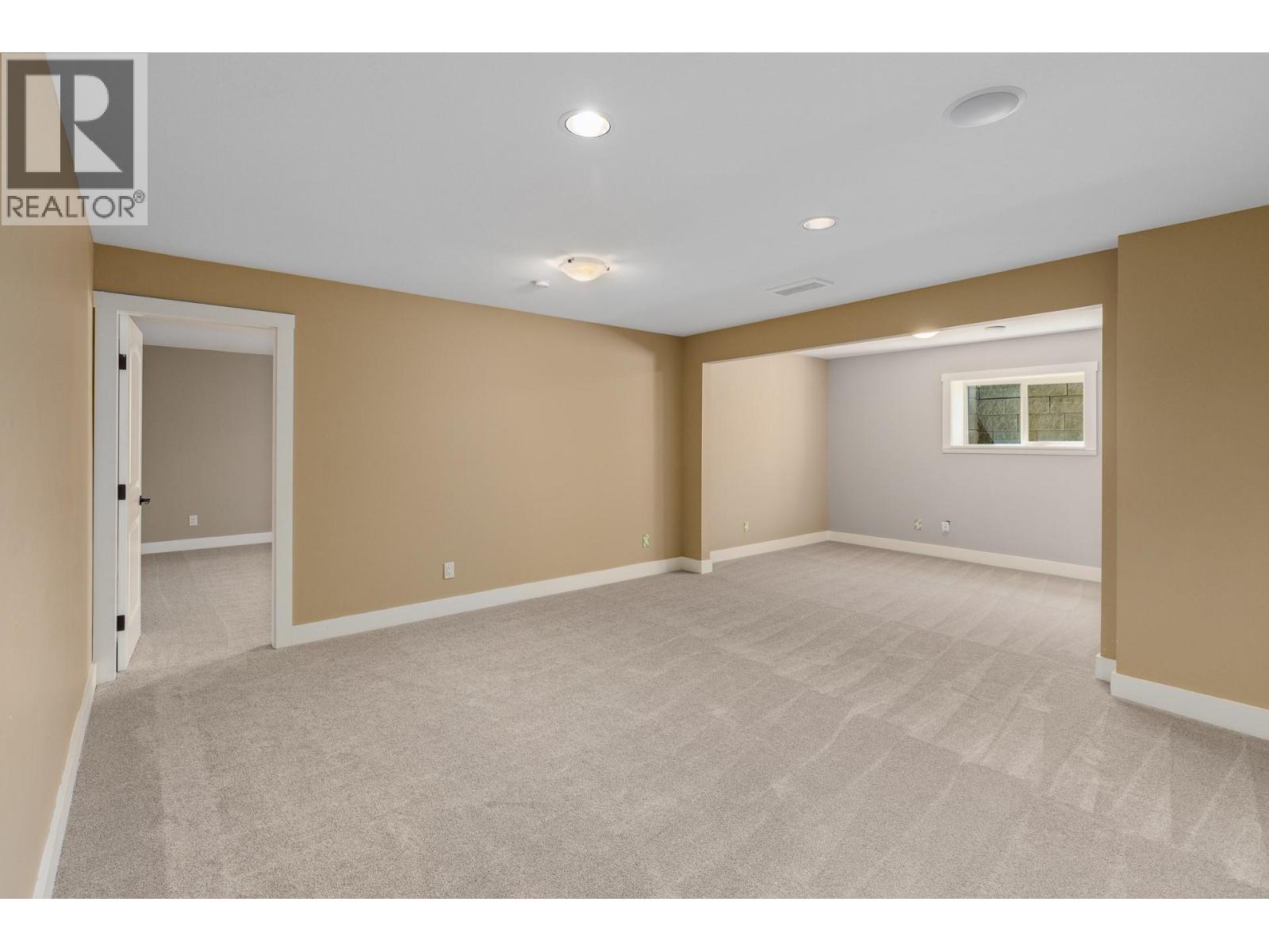  1511 Woodridge Road, Kelowna