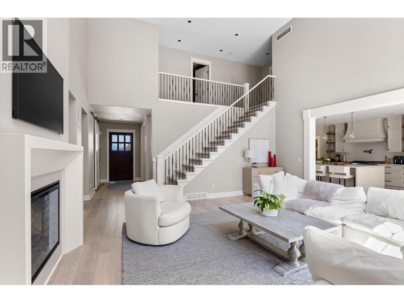  1511 Woodridge Road, Kelowna