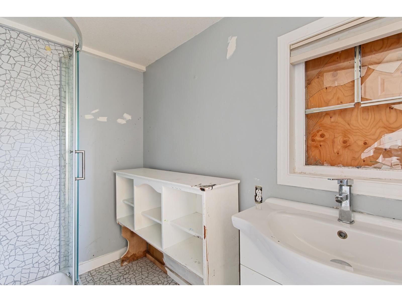 10172 KENT ROAD, Fairfield Island