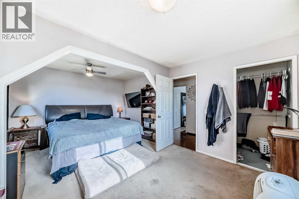 Single Family House Bi-level for Sale in  Castlebrook Rise NE Castleridge Calgary 