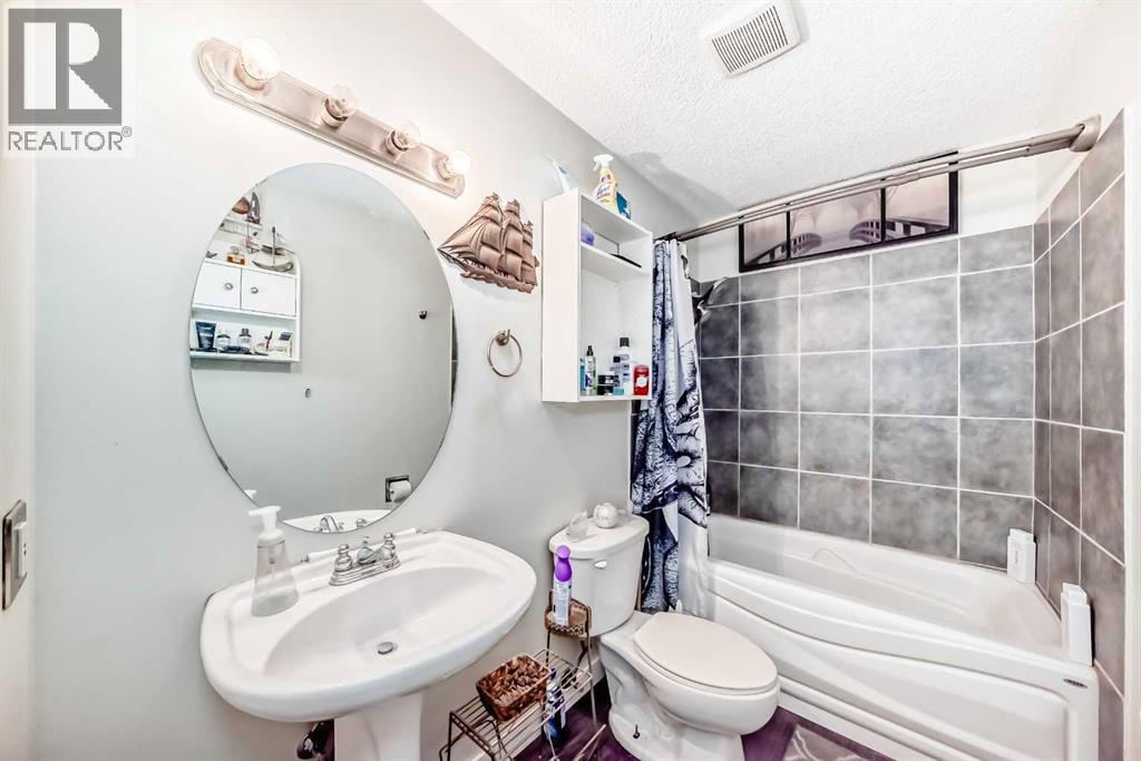 Single Family House Bi-level for Sale in  Castlebrook Rise NE Castleridge Calgary 