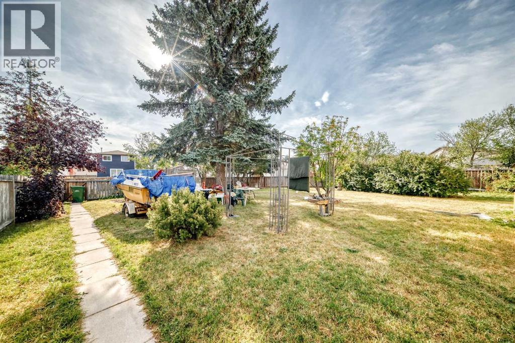 Single Family House Bi-level for Sale in  Castlebrook Rise NE Castleridge Calgary 