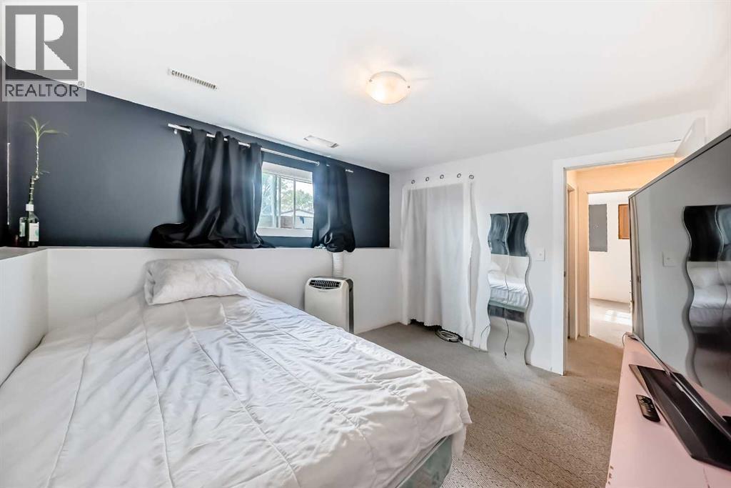 Single Family House Bi-level for Sale in  Castlebrook Rise NE Castleridge Calgary 