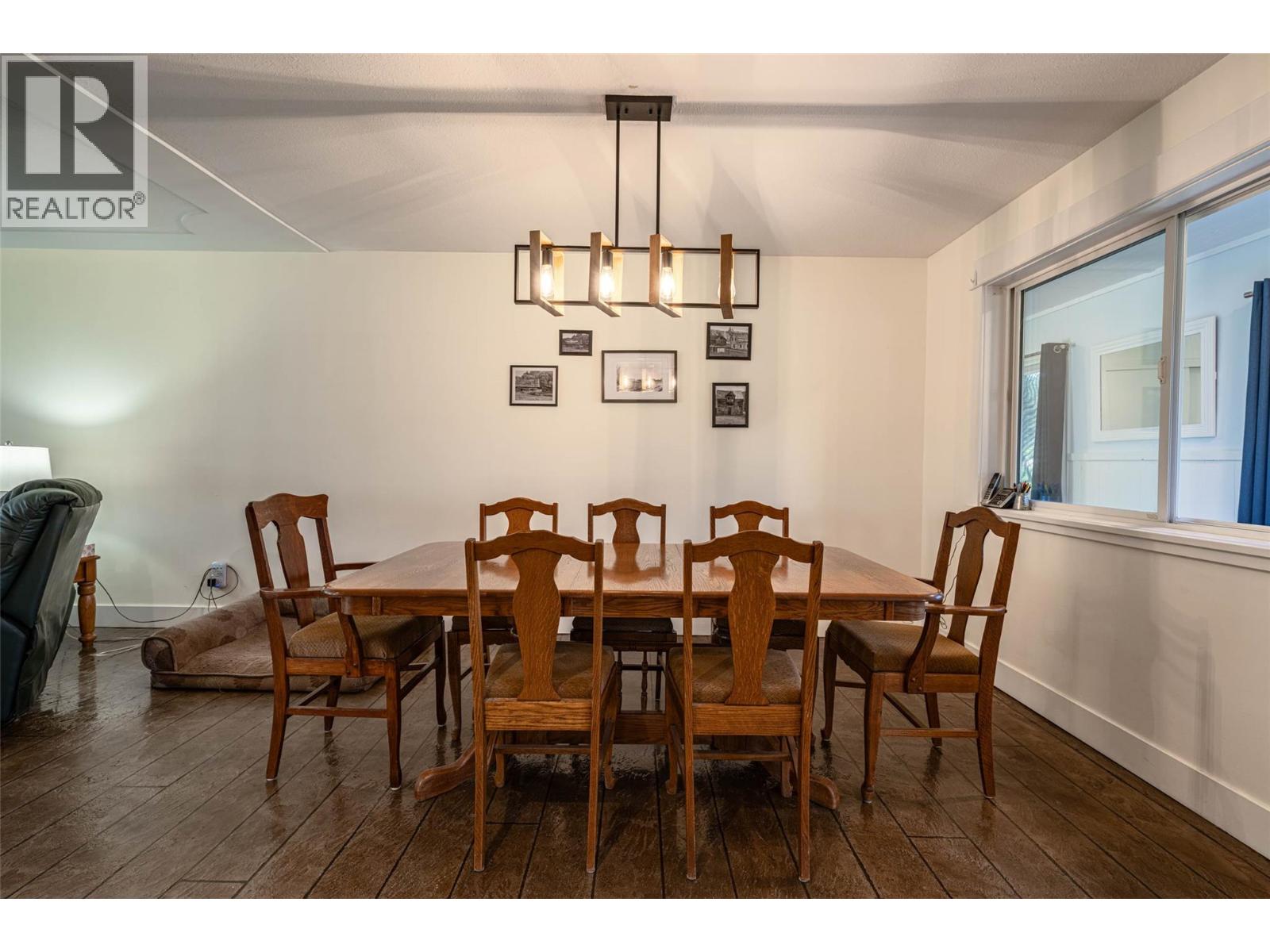  4858 Salmon River Road, Spallumcheen