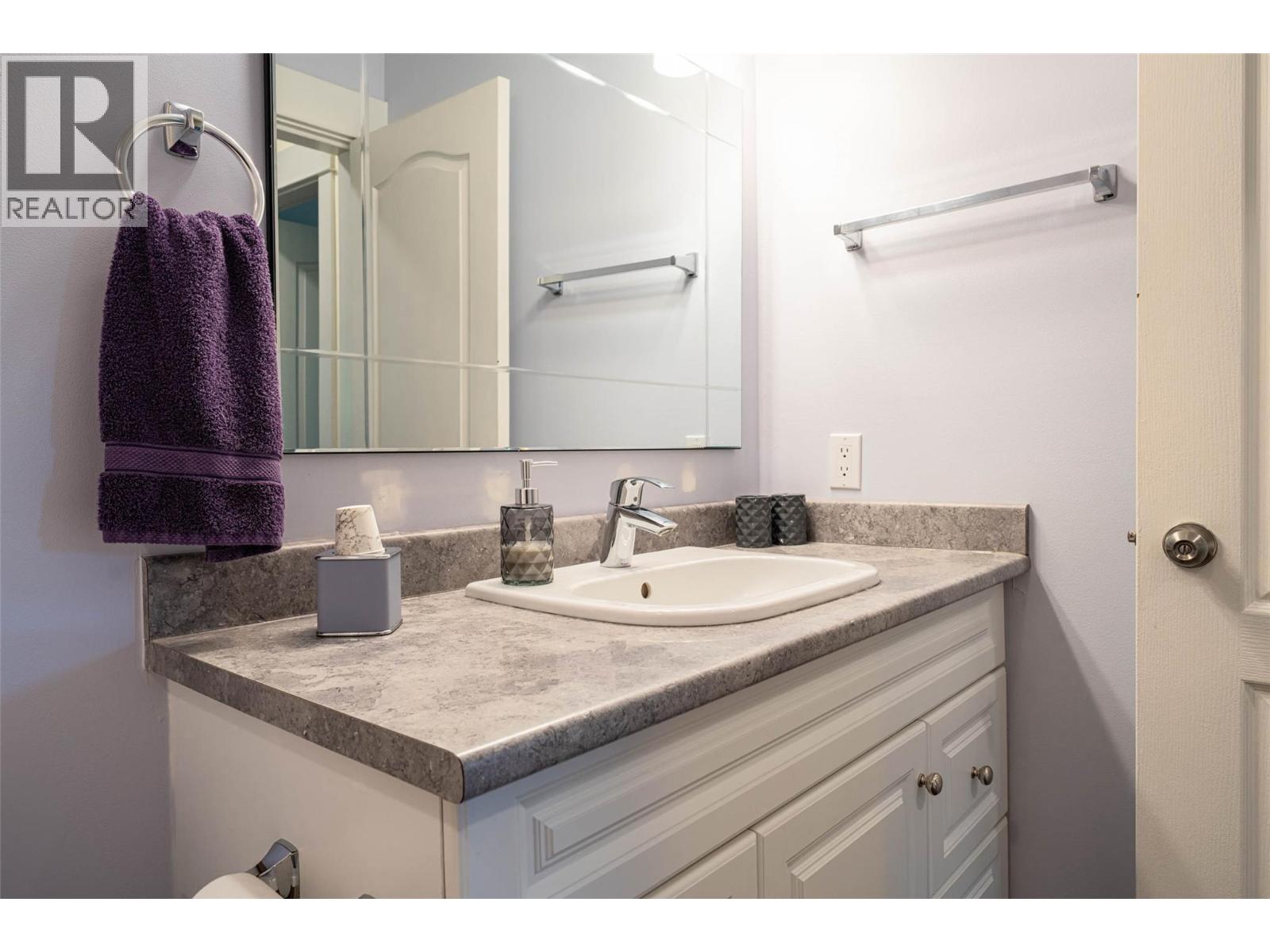  4858 Salmon River Road, Spallumcheen