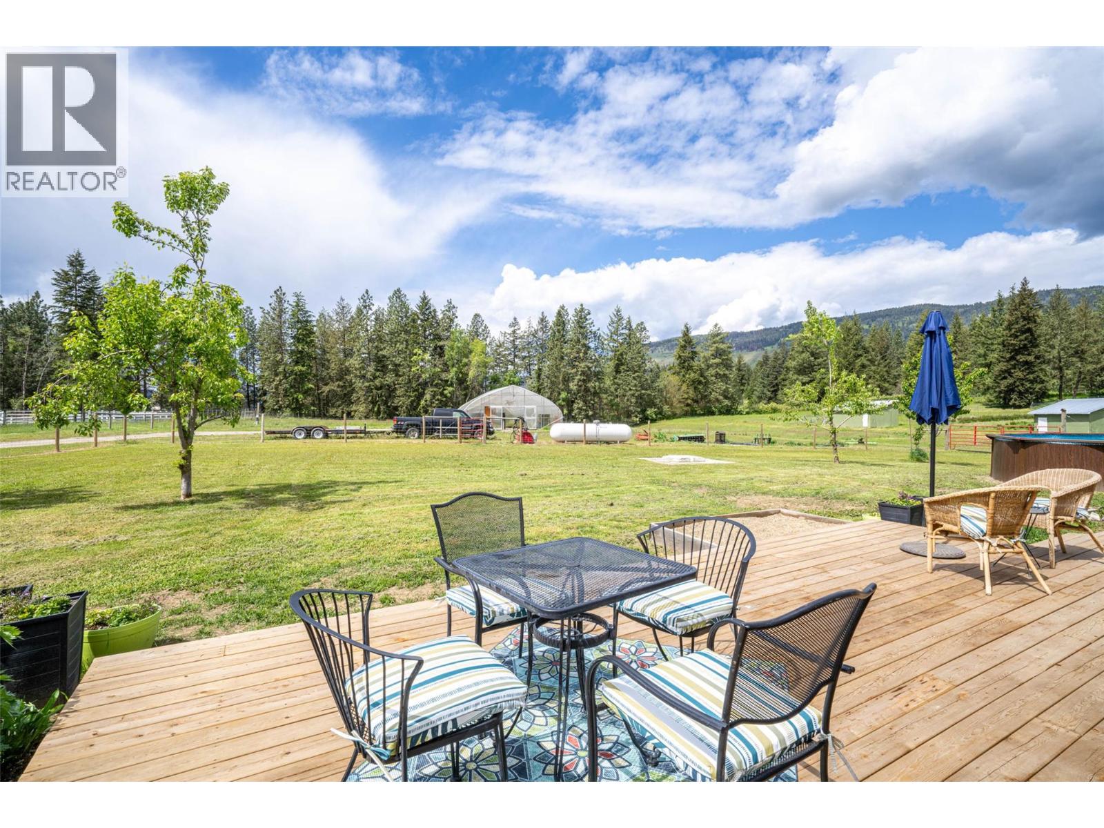  4858 Salmon River Road, Spallumcheen