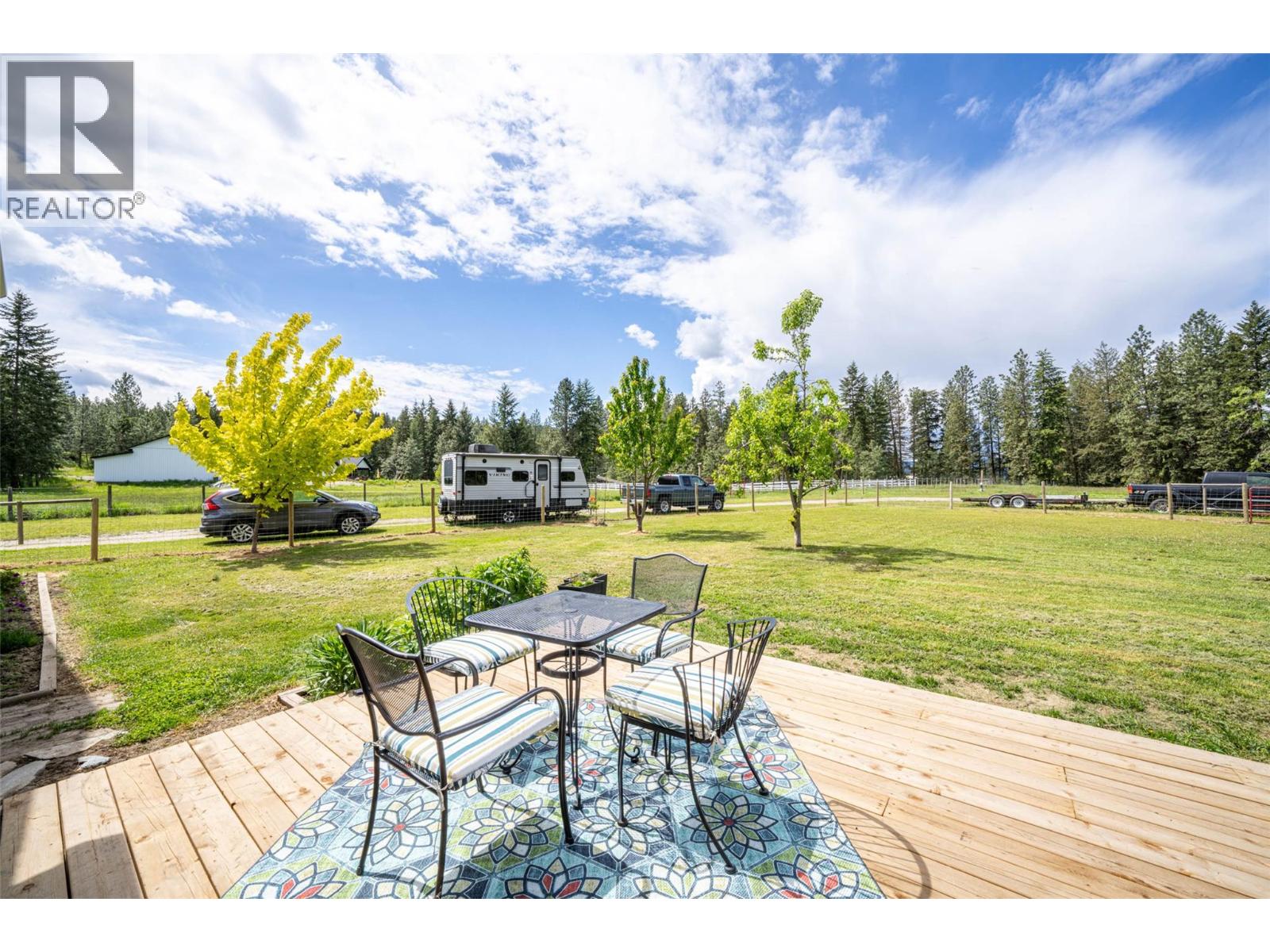  4858 Salmon River Road, Spallumcheen