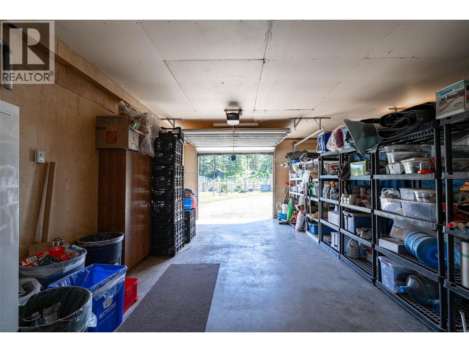  4858 Salmon River Road, Spallumcheen