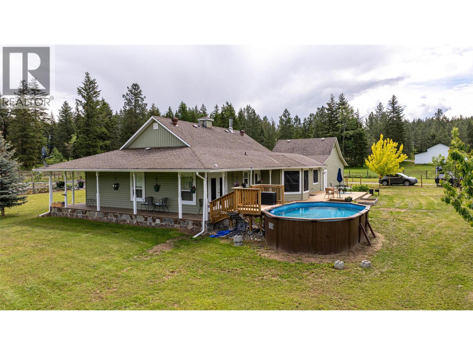  4858 Salmon River Road, Spallumcheen