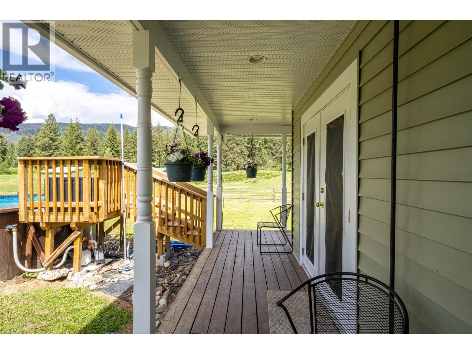  4858 Salmon River Road, Spallumcheen