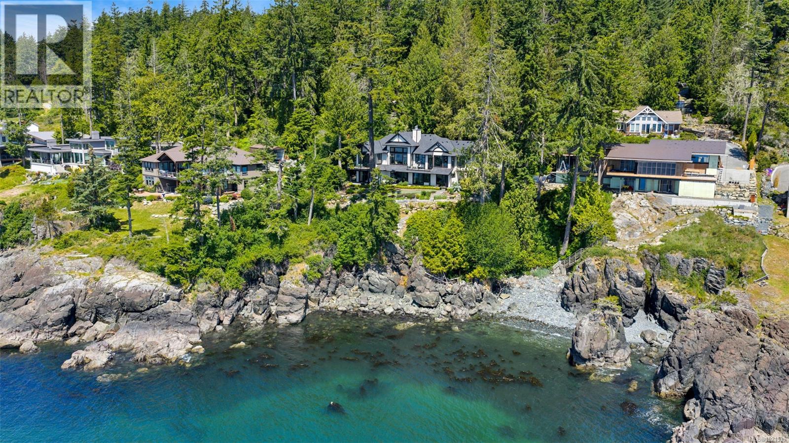 2476 Lighthouse Point Rd, Sooke