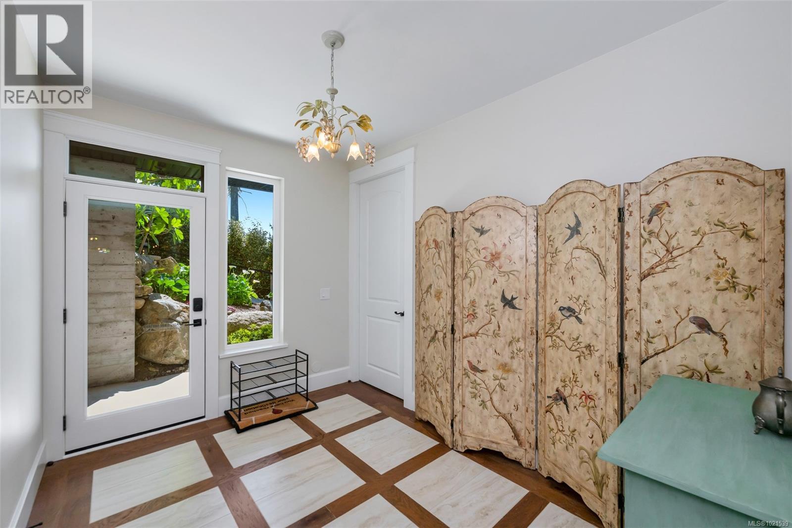 2476 Lighthouse Point Rd, Sooke