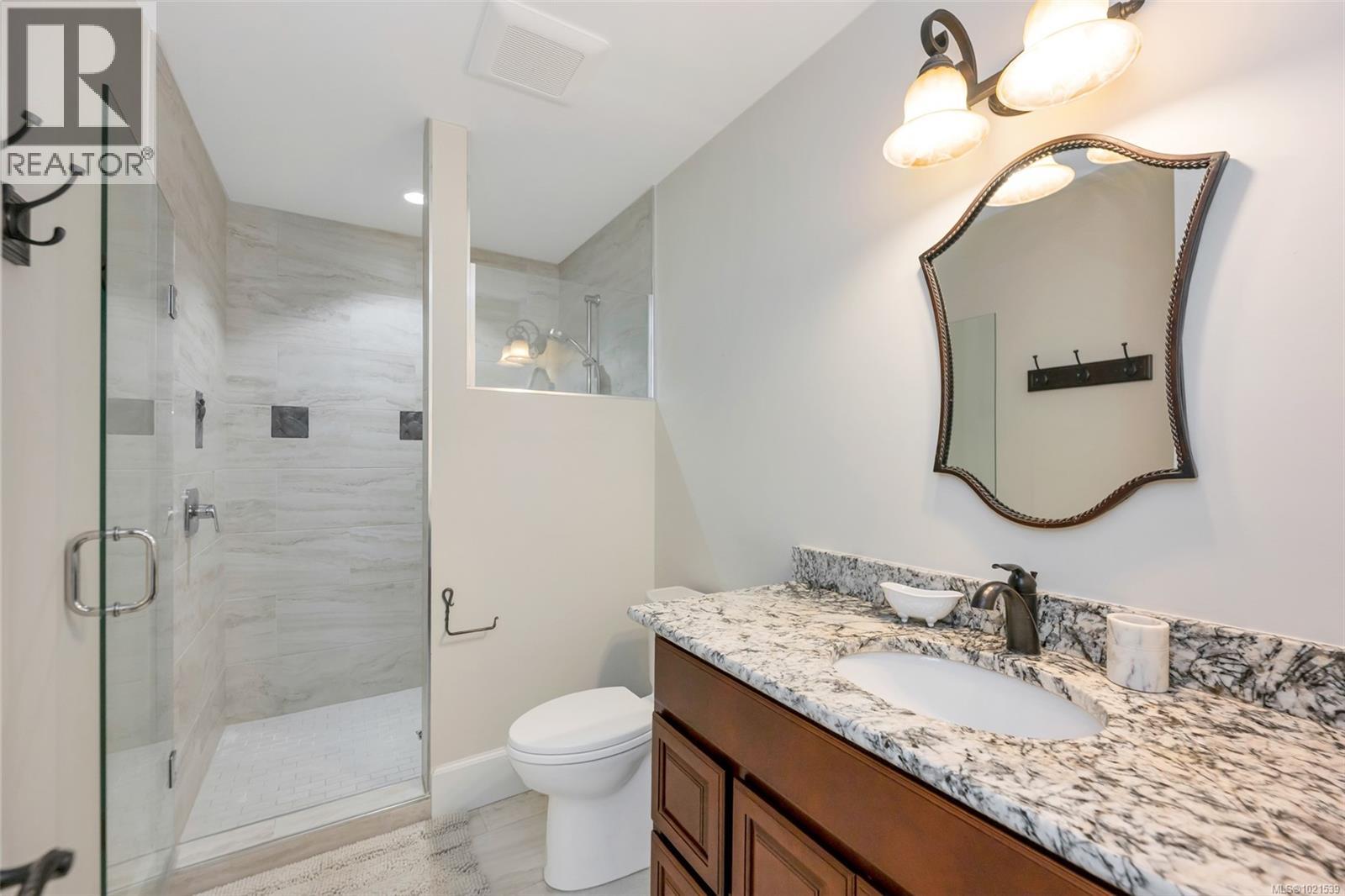 2476 Lighthouse Point Rd, Sooke