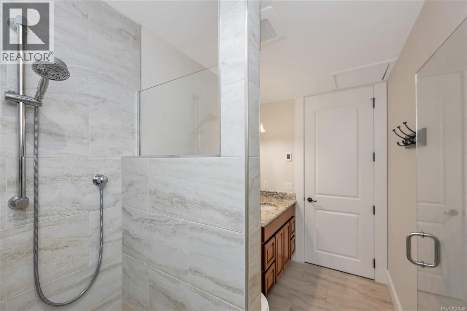 2476 Lighthouse Point Rd, Sooke