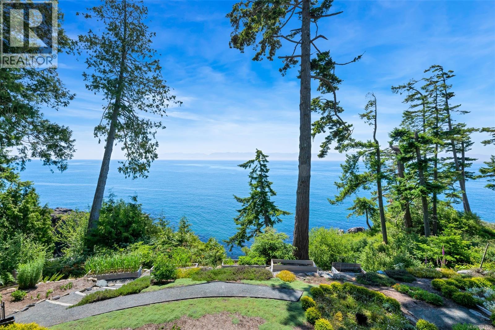 2476 Lighthouse Point Rd, Sooke
