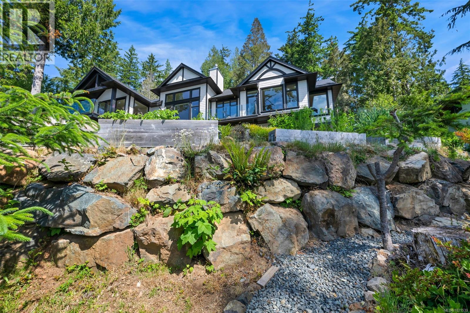 2476 Lighthouse Point Rd, Sooke