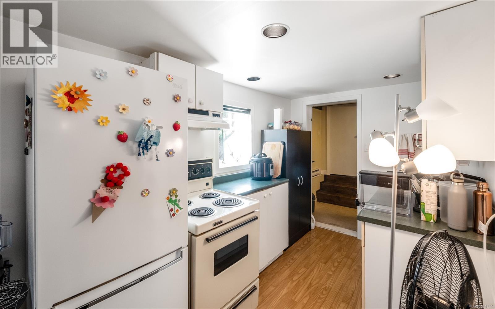 3026 Donald St, Saanich