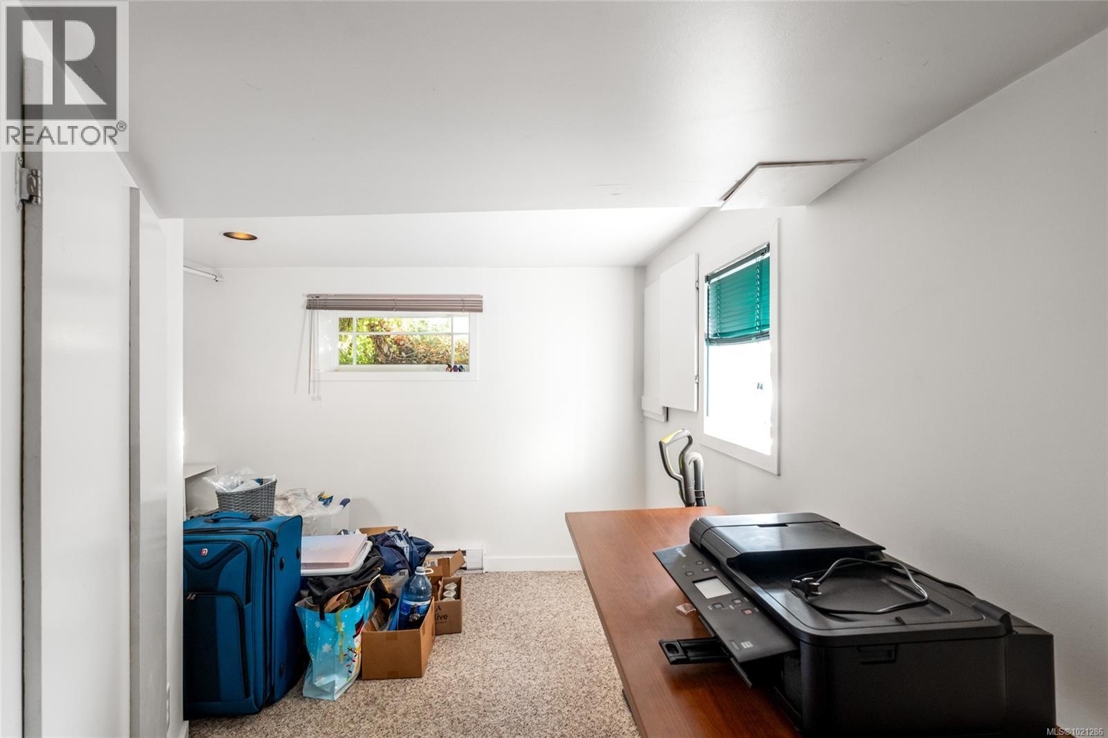 3026 Donald St, Saanich