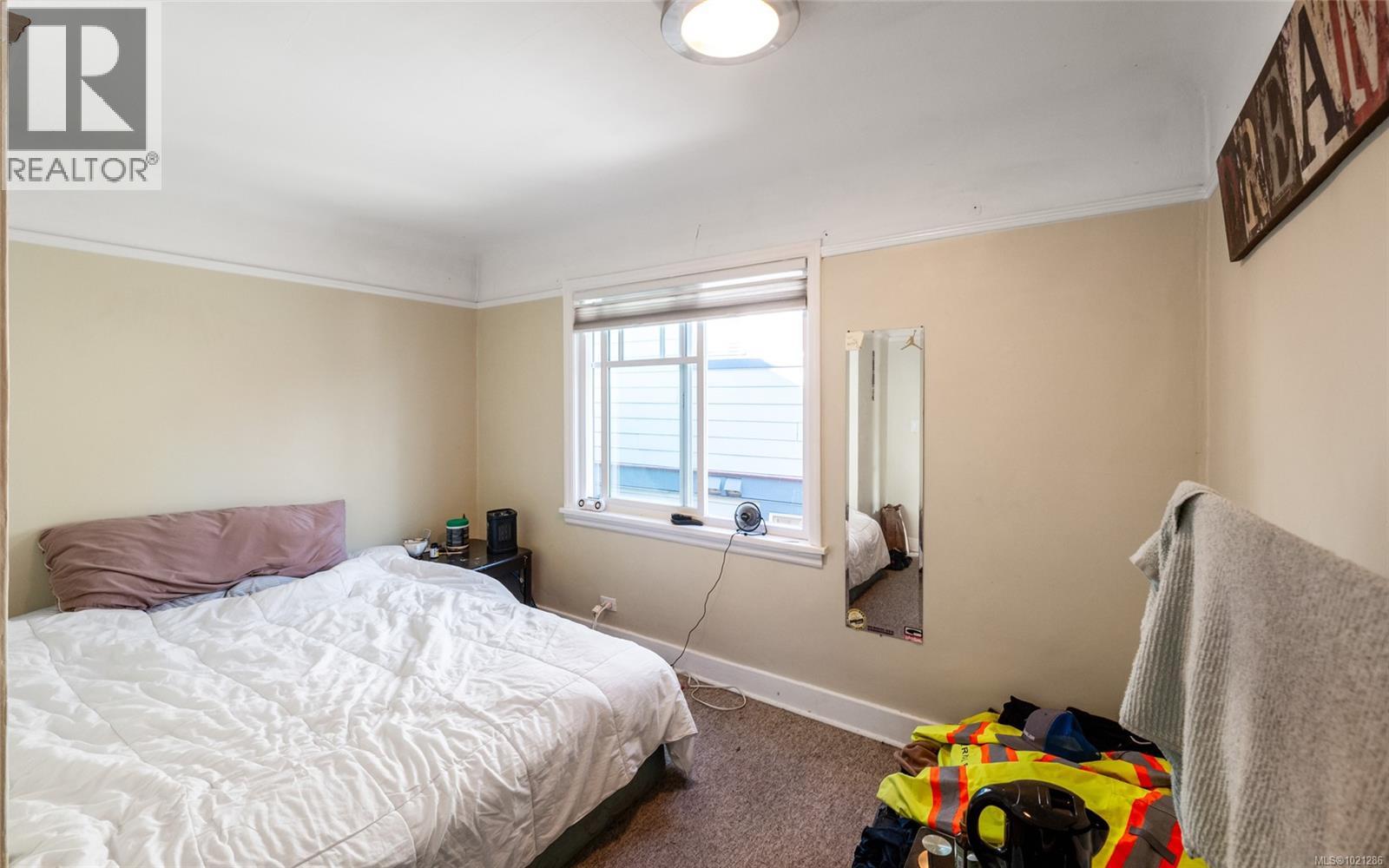 3026 Donald St, Saanich