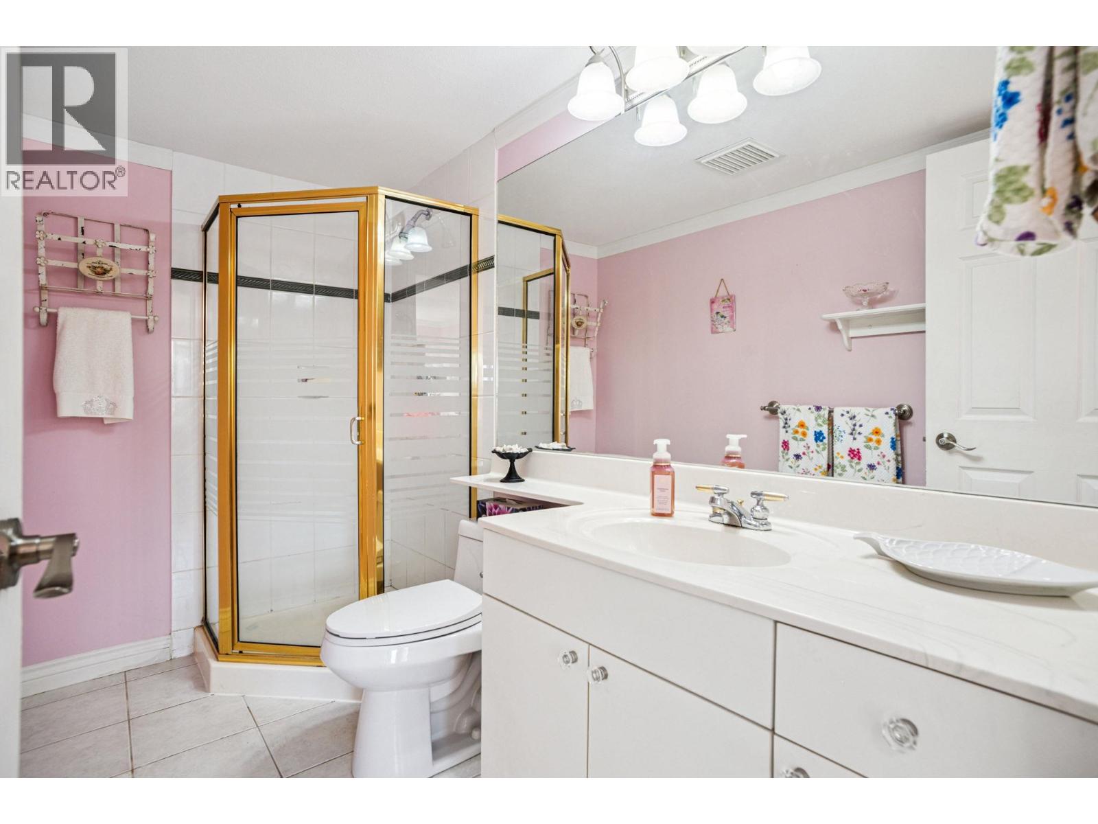 214 4768 53 STREET, Delta