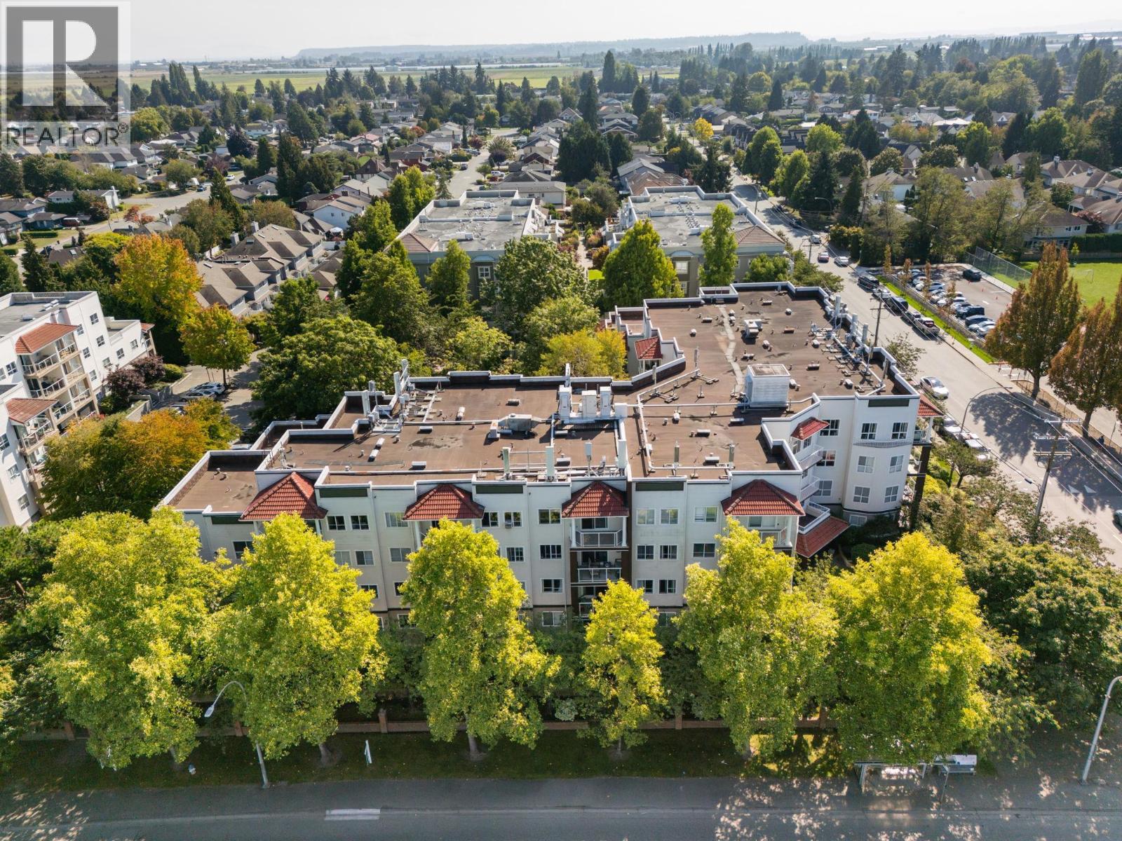 214 4768 53 STREET, Delta