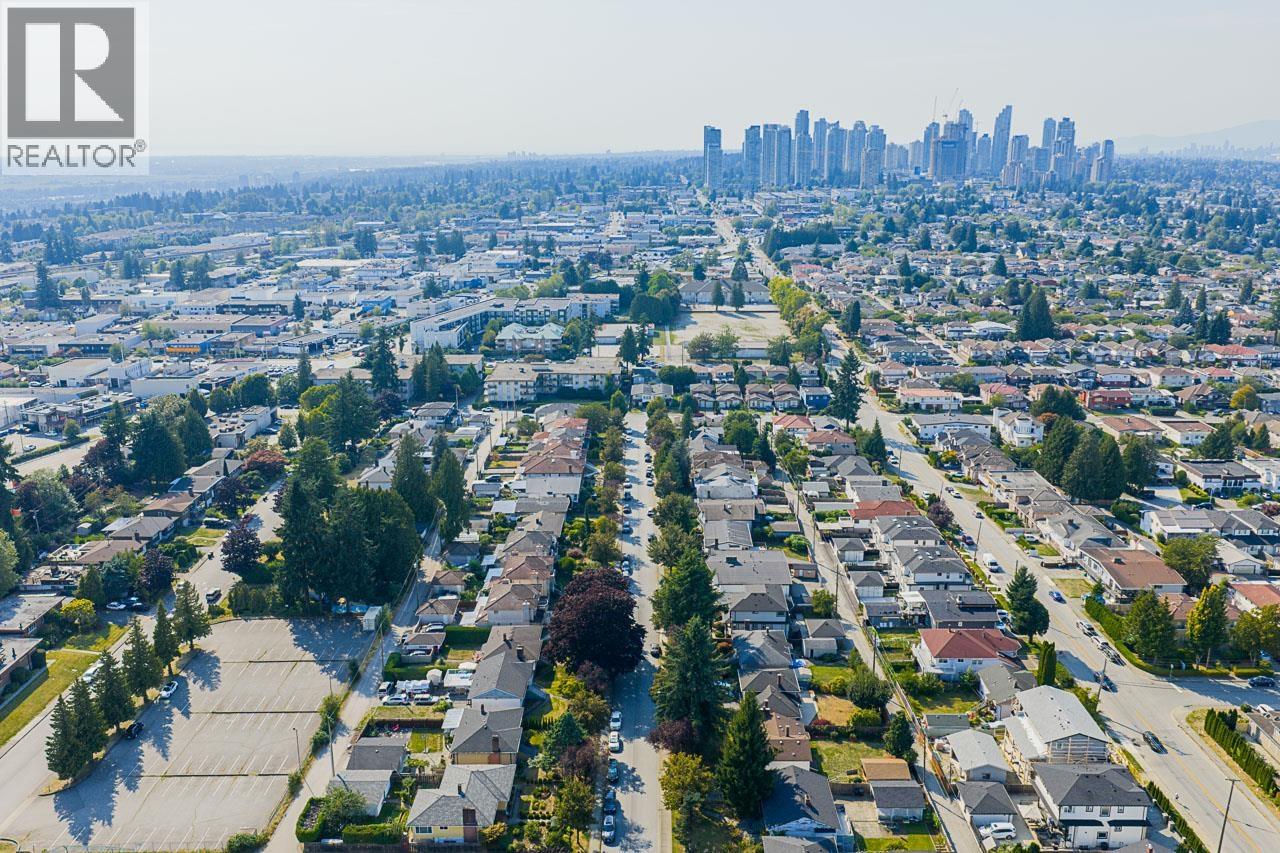 6544 ELWELL STREET, Burnaby