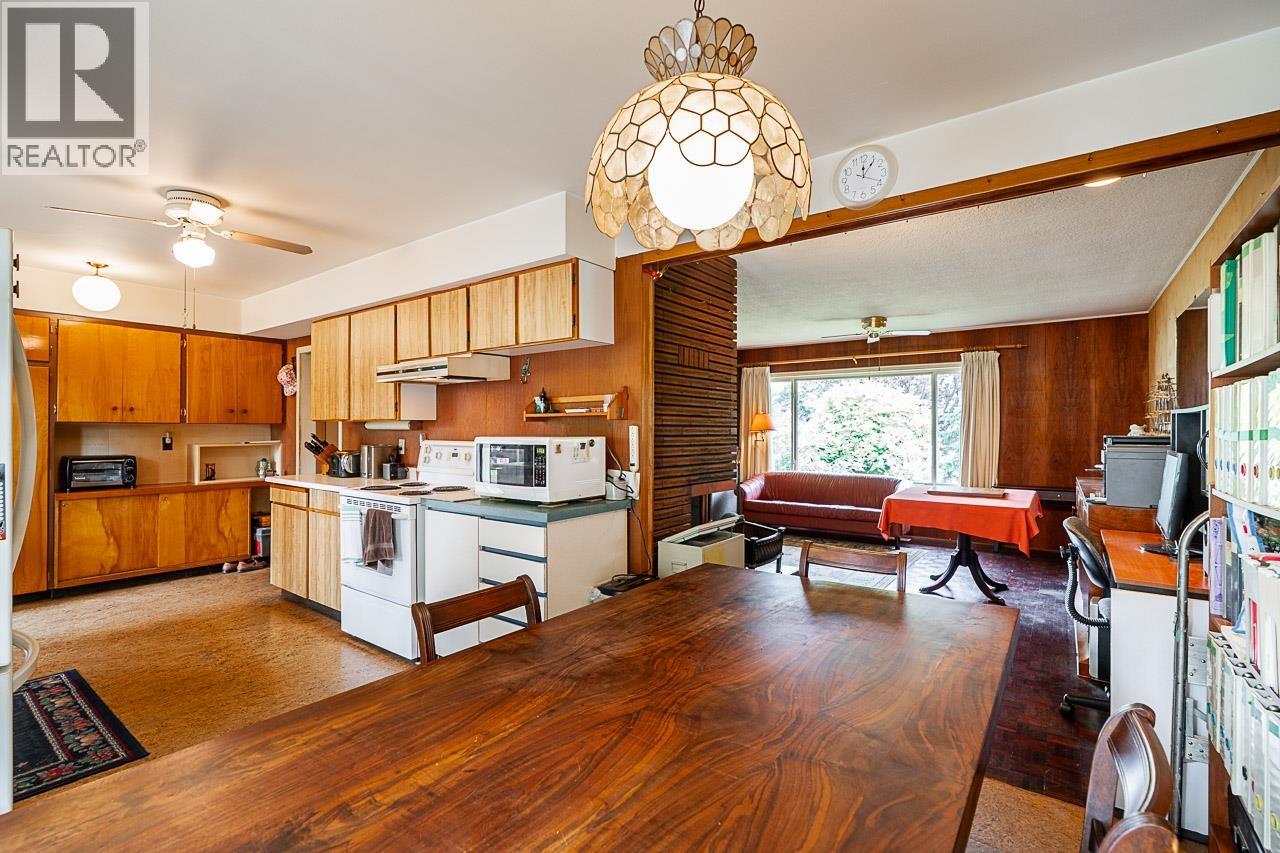 6544 ELWELL STREET, Burnaby